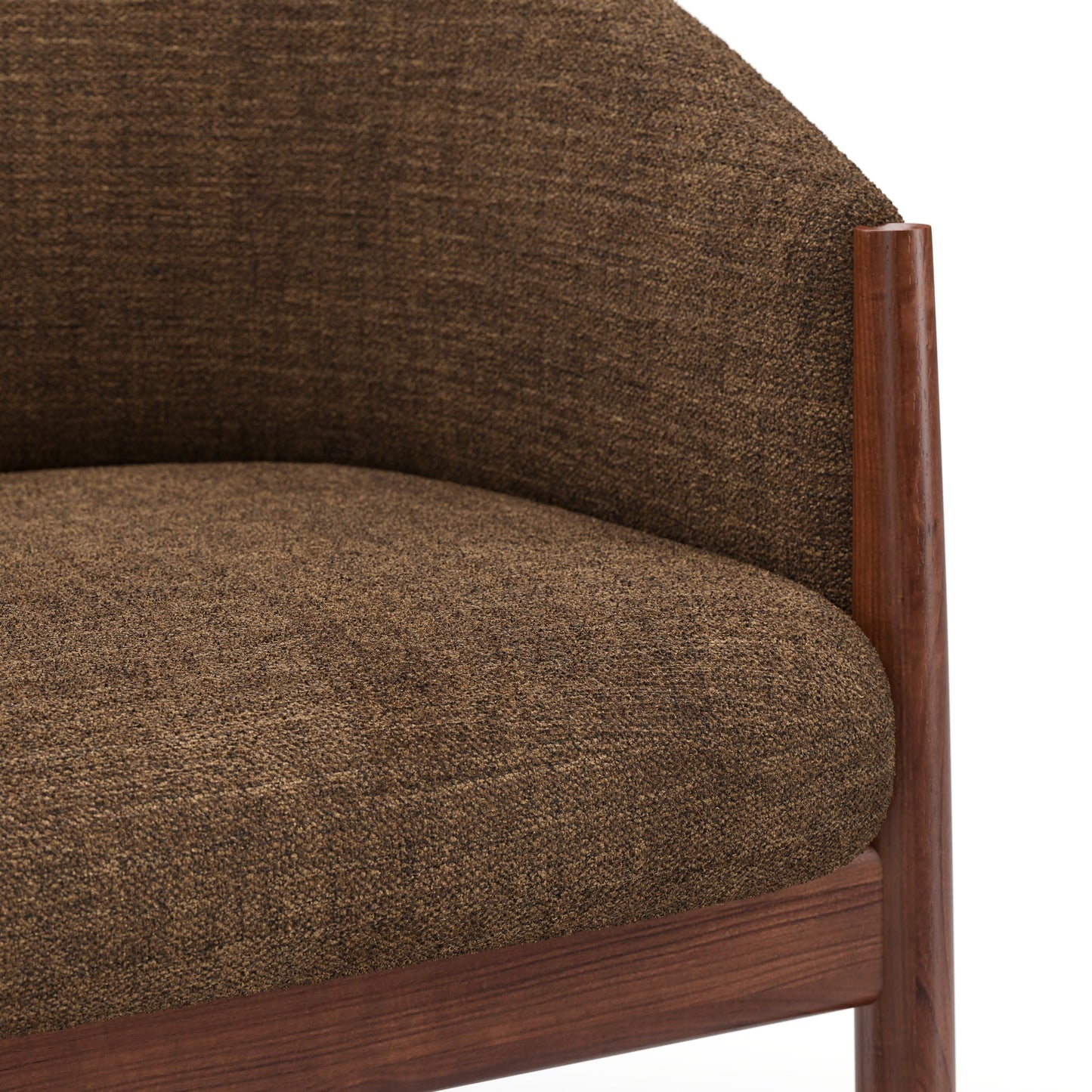 Ougi Club Chair