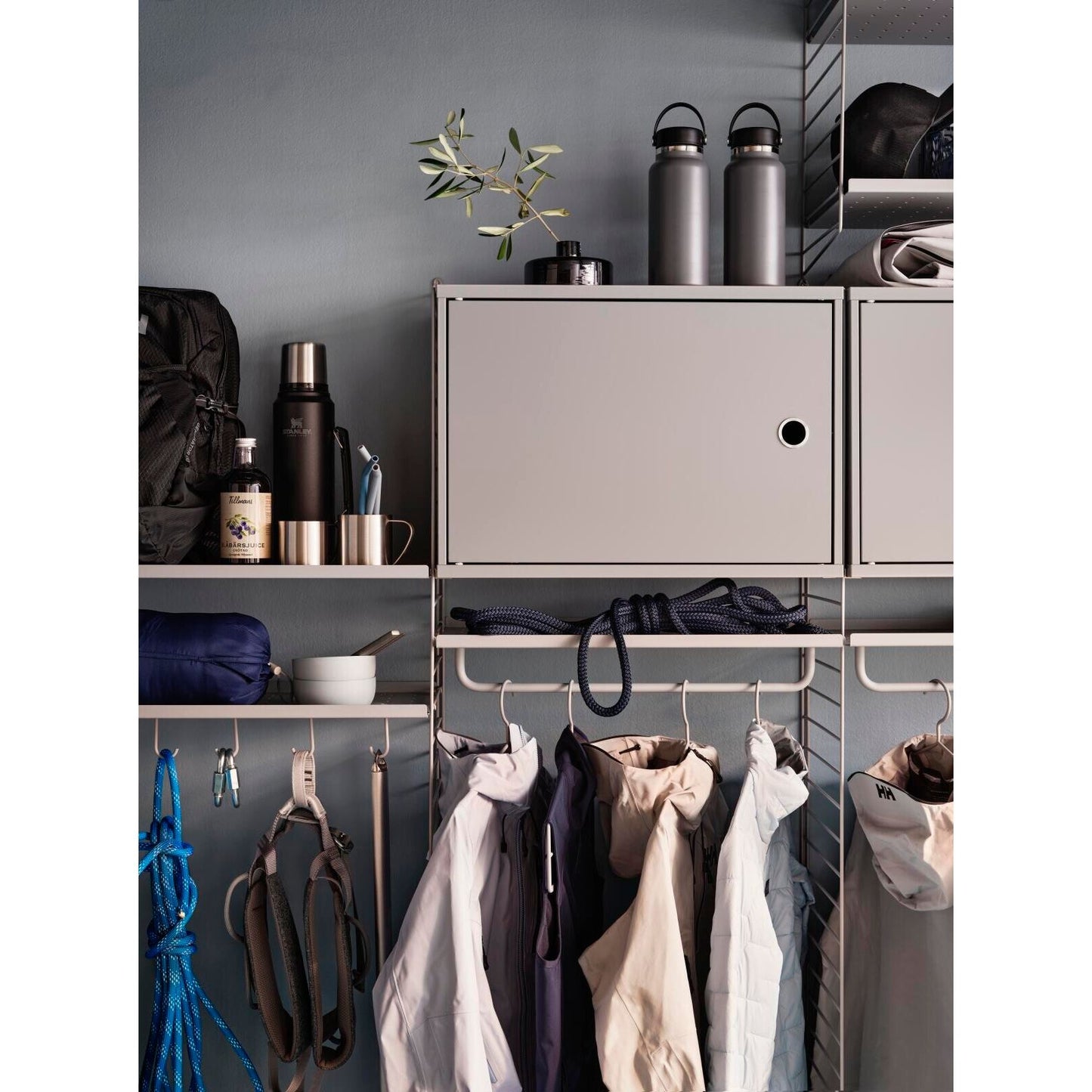 Cabinet with swing door w58 x d30 x h42 cm