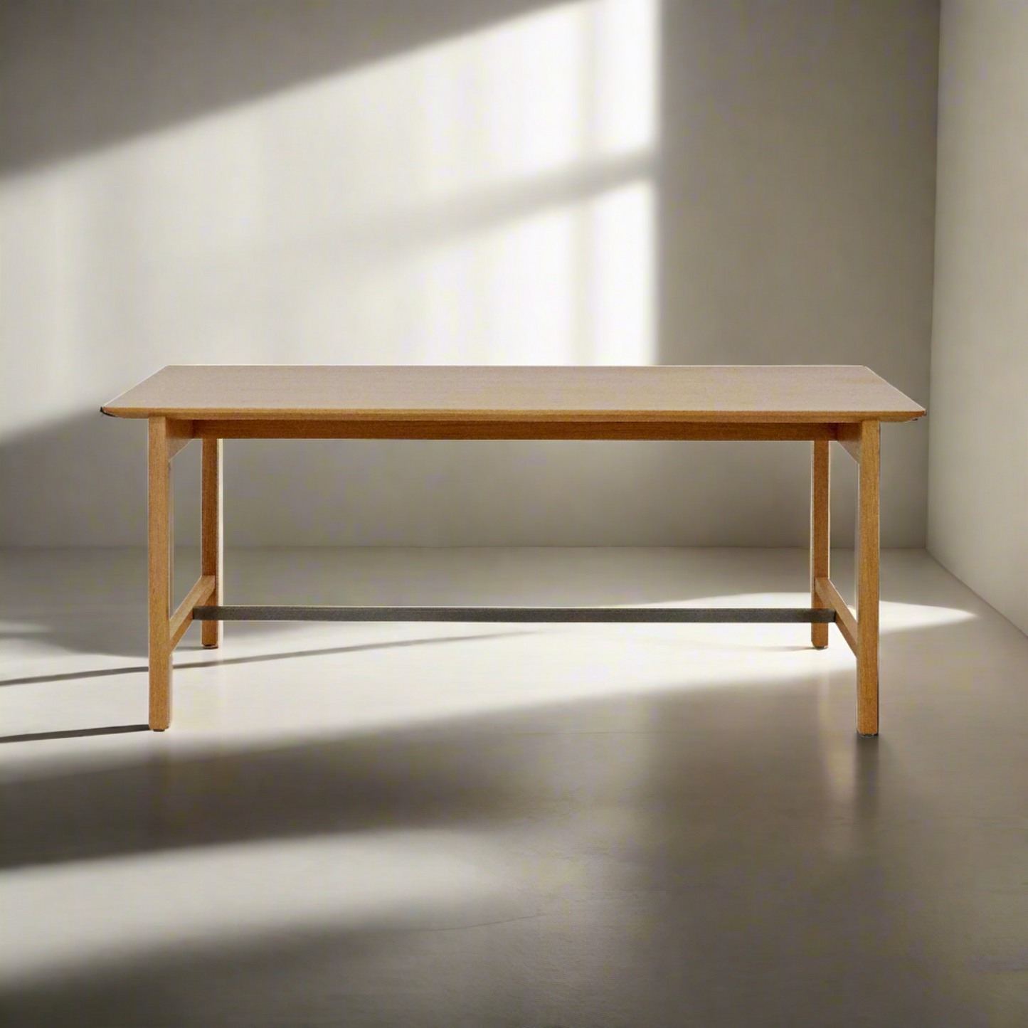 Aya Dining Table