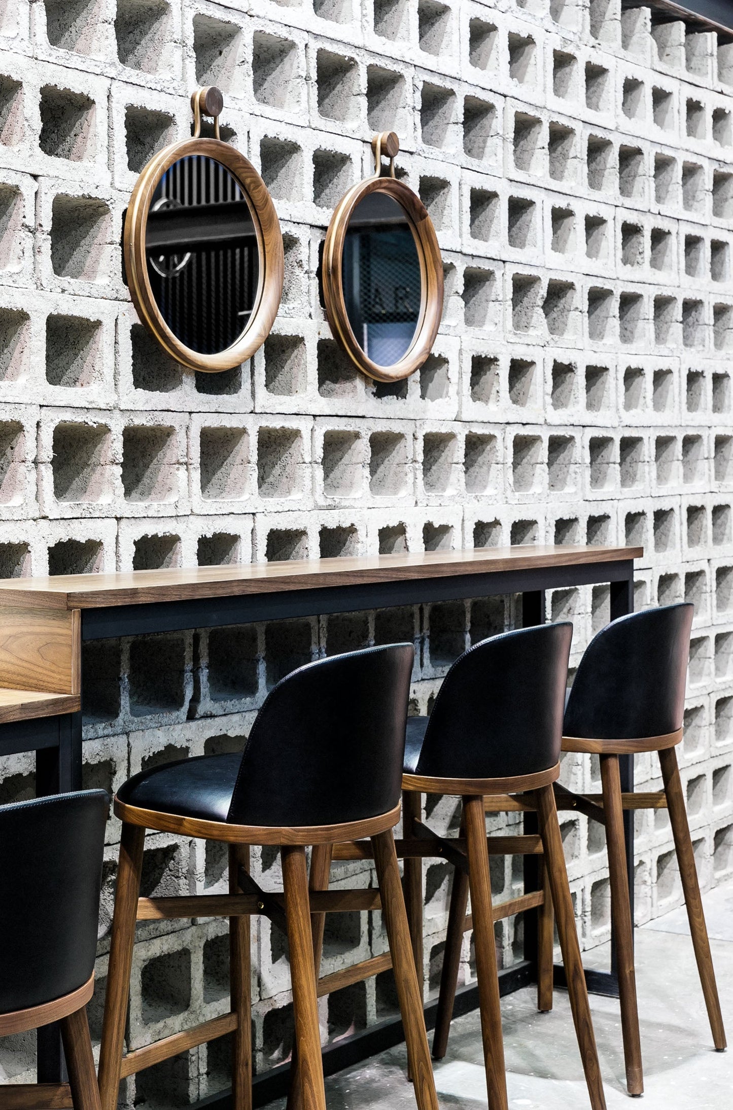 Bund Bar Chair
