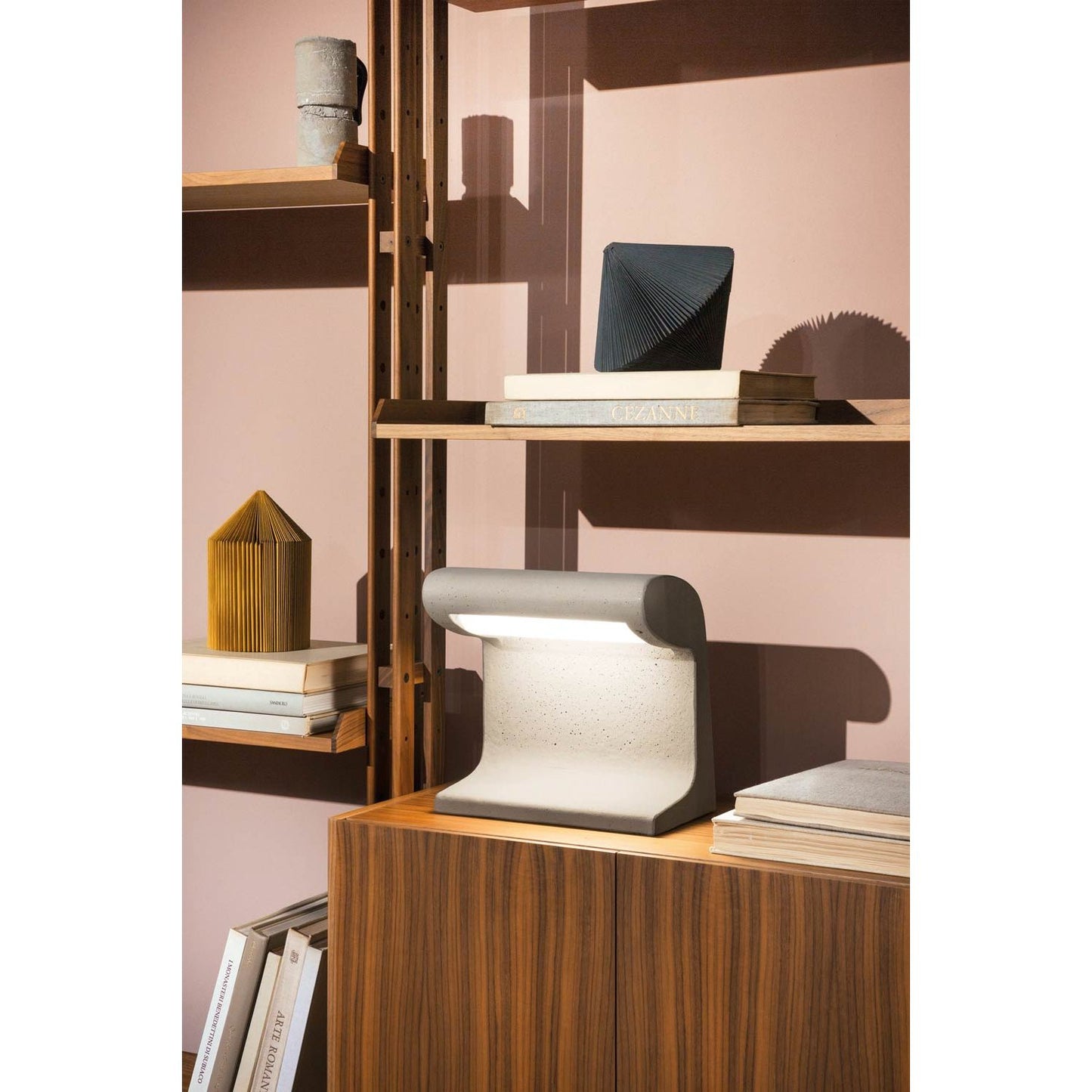 Borne Béton table lamp Petite
