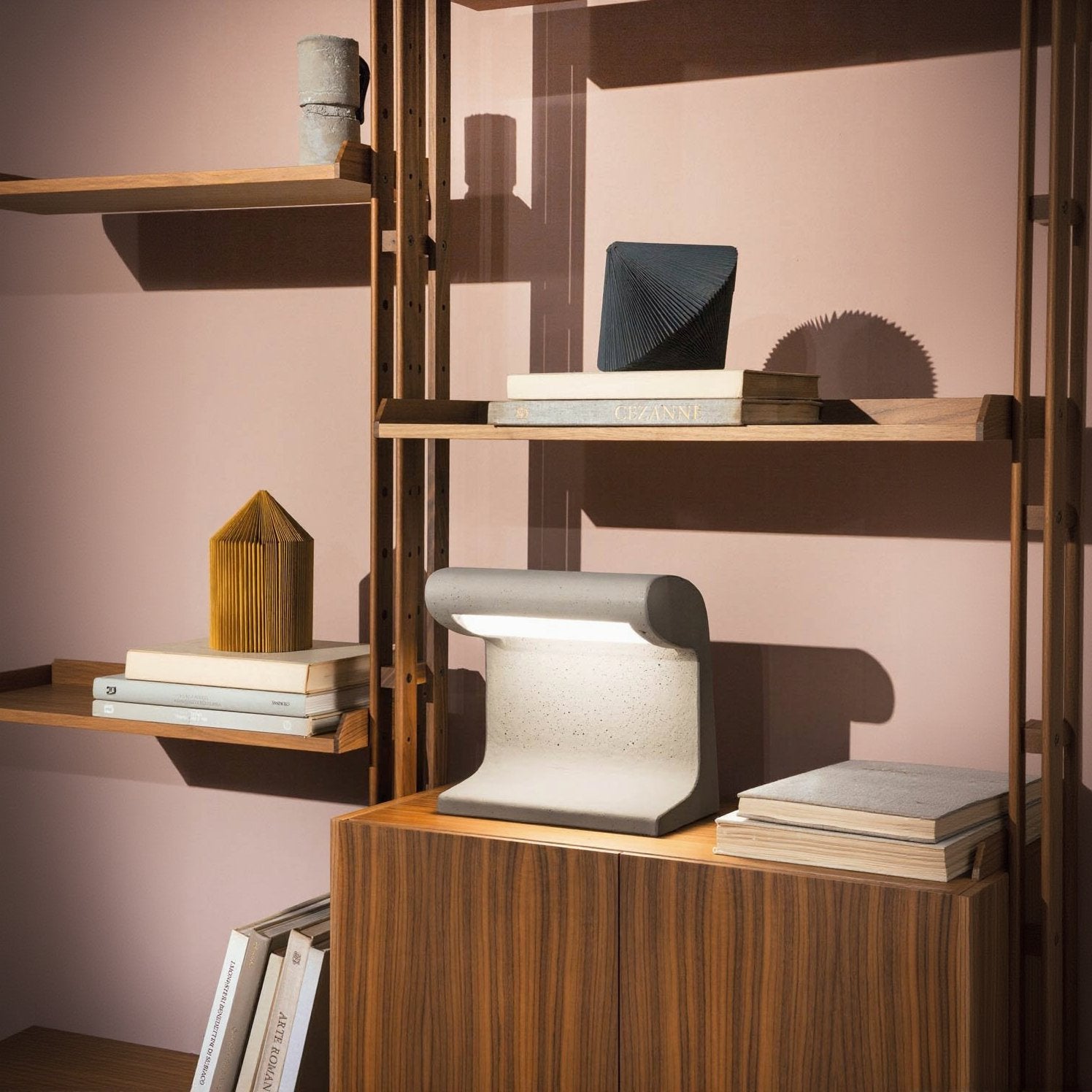 Borne Béton table lamp Petite